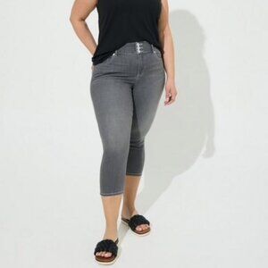 Crop Skinny Jegging Super Soft High-Rise Jean from Torrid size 26 Grey Gray NWOT